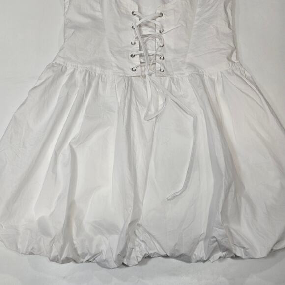 NIA Tamara Dress in White - Picture 7 of 12